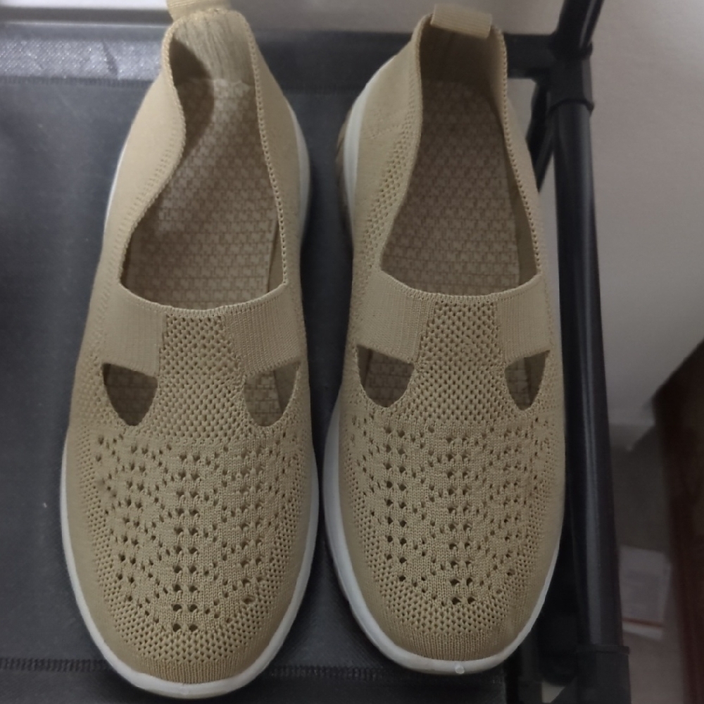 Women's Tan Slip-On Shoes